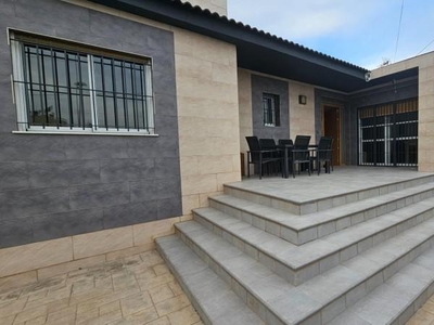 Chalet en venta en Los Balcones - Los Altos del Edén, Torrevieja