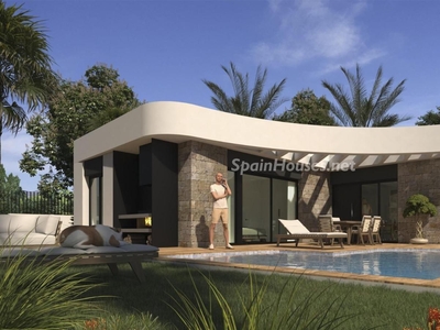 Chalet en venta en Los Montesinos