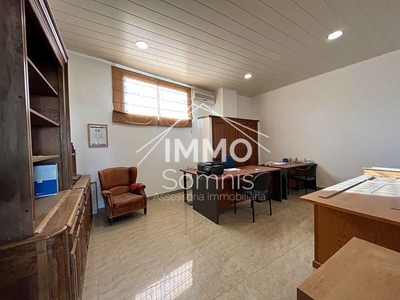 Nave en venta en La Bisbal d'Empordà