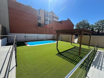 Piso en venta en Artesa de Lleida de 2 habitaciones con terraza y piscina