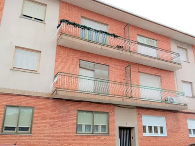 Piso en venta en Calle de los Hermanos García Barbero en Nava de La Asunción por 32,000 €