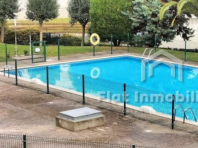 Piso en venta en calle Los Caserios de 2 habitaciones con terraza y piscina