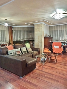 Piso en venta en Santa Marina - La Paz de 4 habitaciones con terraza y garaje
