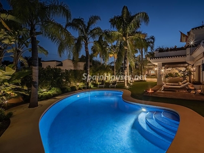 Villa en venta en Bahía de Marbella, Marbella