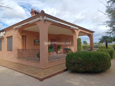 Villa en venta en Ontinyent