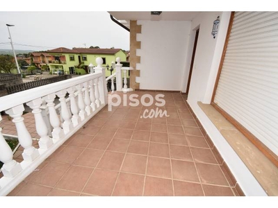 Casa pareada en venta en Barrio del Arnuero Palacio