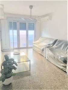 Alquiler de piso en Centro - Murcia de 4 habitaciones con terraza y garaje