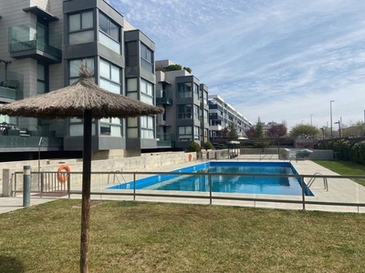 Ático en alquiler en Valdespartera - Arcosur de 5 habitaciones con terraza y piscina