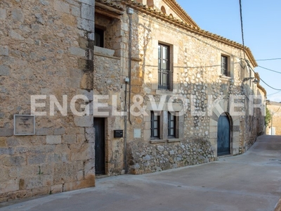 Casa de piedra reformada en Sant Mori