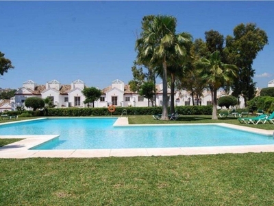 Venta Casa unifamiliar en Ribera del Guadalmina 5312 Camino Cortes 741 29670 Marbella. Buen estado plaza de aparcamiento con balcón 236 m²