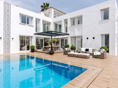 Venta Casa unifamiliar Marbella. Buen estado con terraza 330 m²