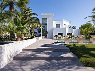 Venta Casa unifamiliar Marbella. Con terraza 2207 m²