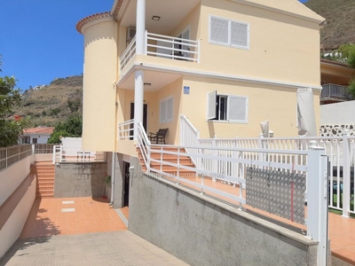 Venta de casa con terraza en La Orotava, Las Cuevas