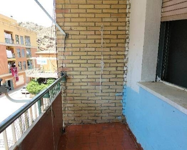 Venta Piso Lorca. Piso de tres habitaciones en Calle Escritor Alfonso Espejo. A reformar segunda planta con terraza