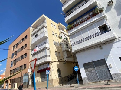 Venta Piso Mairena del Aljarafe. Piso de tres habitaciones Entreplanta con terraza