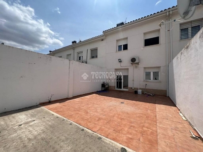 Venta Casa adosada San Martín de la Vega. Plaza de aparcamiento calefacción central 184 m²