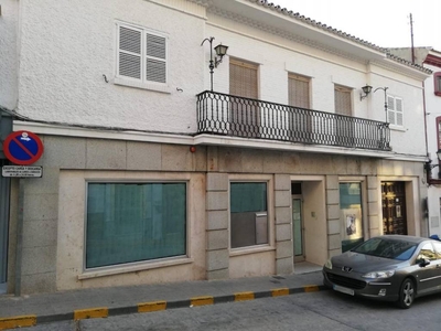 Venta Piso Teba. Piso de cuatro habitaciones en Calle Herradores. Primera planta con terraza