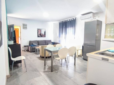 Venta Piso Torremolinos. Piso de dos habitaciones Con balcón