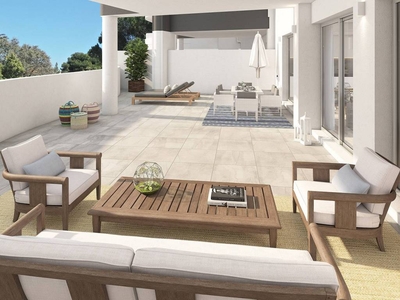 Venta Piso Torremolinos. Piso de tres habitaciones en Calle Cornisa 2. Nuevo primera planta plaza de aparcamiento con terraza