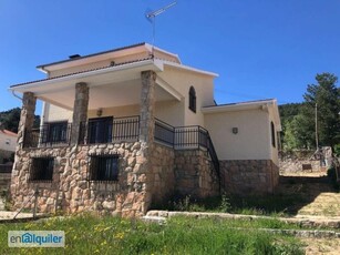 Alquiler casa piscina y terraza