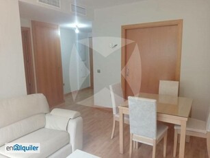 Apartamento amueblado con piscina y garaje. Zona san fernando