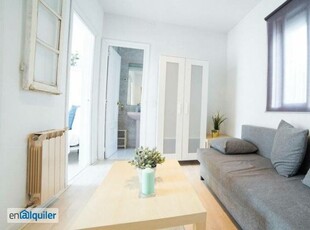 Apartamento bien amueblado de 2 dormitorios en alquiler en Chamartín