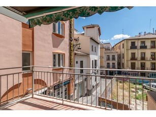 APARTAMENTO EN EL CENTRO DE GRANADA-JUNTO CALLE GANIVET