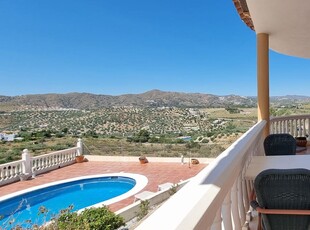 Chalet en venta en Viñuela, Málaga