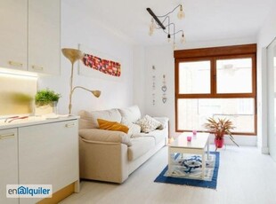 Luminoso apartamento de 1 dormitorio con aire acondicionado en alquiler cerca de Metro en Valdeacederas
