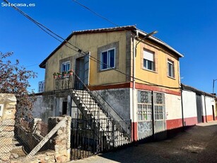 Tu Refugio en Tardobispo: Donde los Sueños Cobran Vida