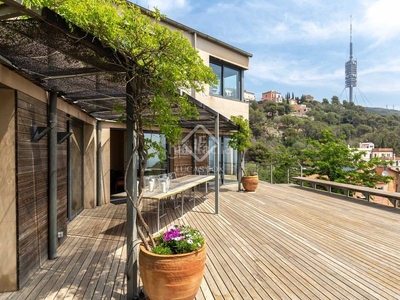 Chalet en venta casa/villa en vallvidrera, con cuatro dormitorios y jardín de 439 m² en Barcelona
