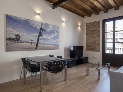 Elegante apartamento de 2 dormitorios en alquiler en El Raval, Barcelona