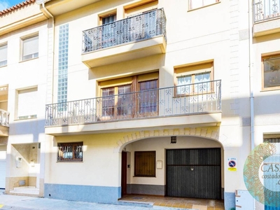 Venta Casa adosada en Carrer Cala Joanet L'Ametlla de Mar. Con terraza 300 m²
