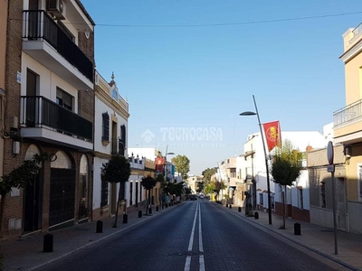 Venta Casa adosada San Juan de Aznalfarache. 133 m²