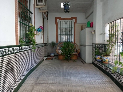 Venta Casa adosada Sevilla. Con terraza 178 m²