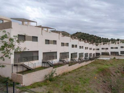 Venta Casa unifamiliar en Urb El Cortijuelo C7 Vélez-Málaga. Con terraza 183 m²