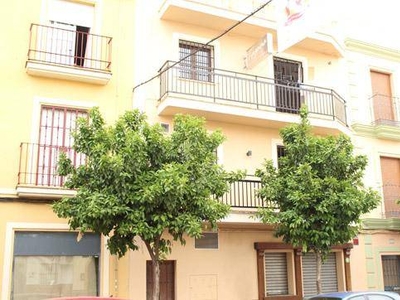 Venta Casa unifamiliar en Calle Mercedes Velilla Camas. Con terraza 296 m²
