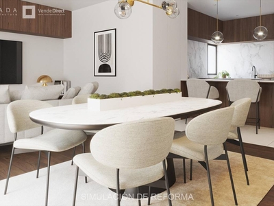 Venta Piso Madrid. Piso de cuatro habitaciones en buen suceso. Tercera planta con balcón