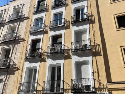 Venta Piso Madrid. Piso de dos habitaciones en Calle Ilustración 16. Entreplanta con balcón calefacción individual