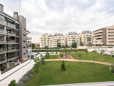 Venta Piso Rivas-Vaciamadrid. Piso de tres habitaciones Segunda planta con terraza
