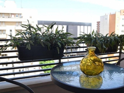 Venta Piso Sevilla. Piso de una habitación Novena planta con terraza