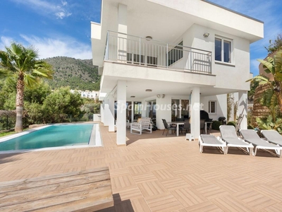 Villa en venta en Mijas