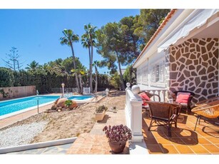 Villa en Venta en Torrevieja, Alicante