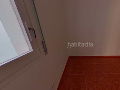 Alquiler piso en c/ empúries solvia inmobiliaria - piso en Girona