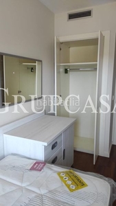Alquiler piso espectacular piso de altostanding amueblado. de 3 habitaciones y 2 baños con parquing y trastero en Lleida