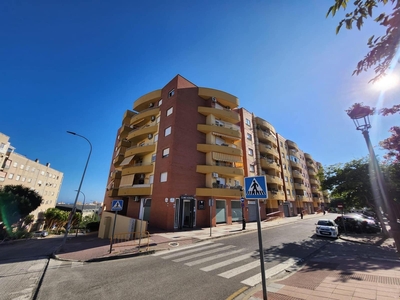Apartamento en venta en Sierra de Estepona - Avda. de Andalucía, Estepona, Málaga