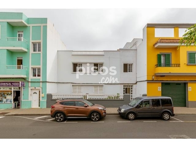 Casa en venta en Calle Pintor Santiago Santana, 5