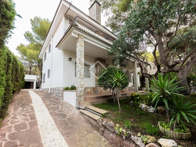 Casa / villa de 331m² en venta en Bellamar, Barcelona
