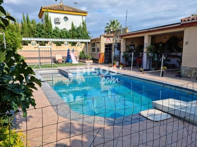 Chalet en venta en Gines