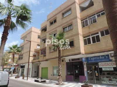 Piso en venta en Calle de Constantino, 38